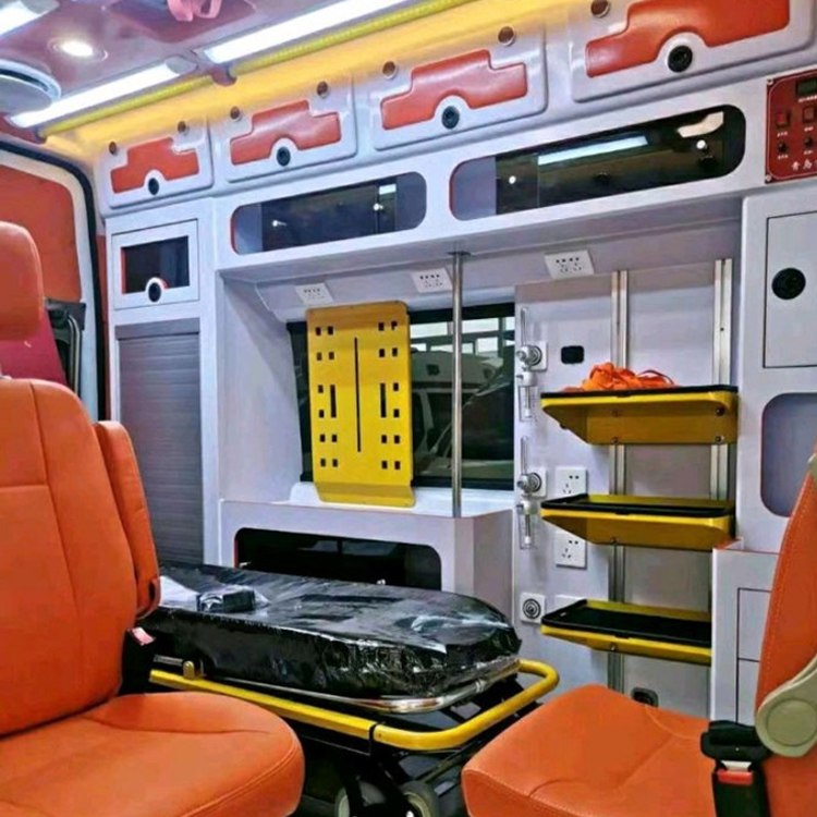 龙岗长途救护车护送病人租赁价格